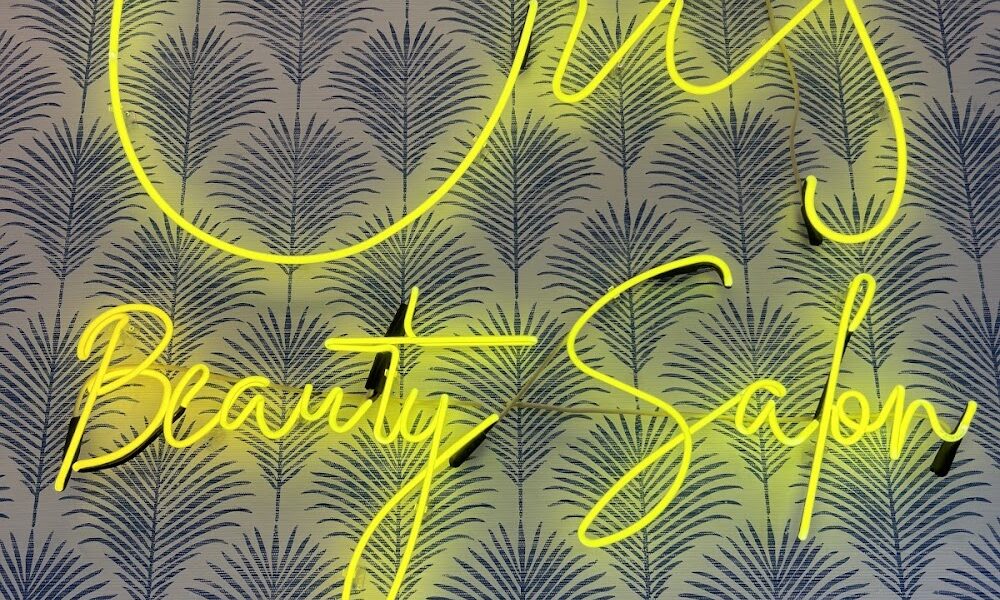 Cris beauty salon